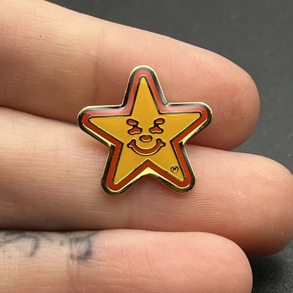 Hardee's Carl's Jr. Star Logo Fast Food Restaurant‎ Lapel Hat Pin